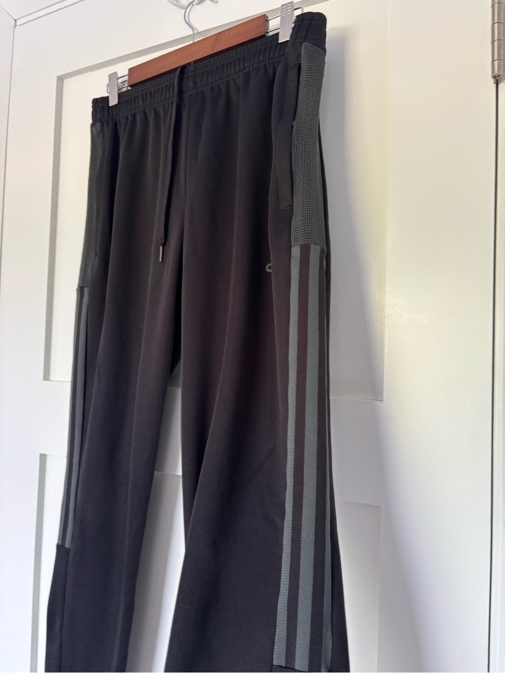 Men’s Adidas track Pants